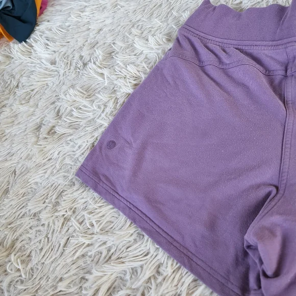 lululemon every moment short vintage quartz - Picture 3 of 8